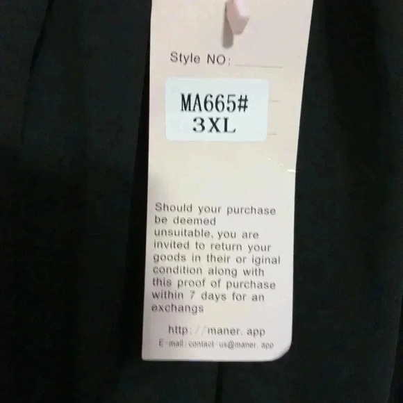 Maner Black Tank w/ Detailed Straps / Size 3XL - Picture 4 of 15